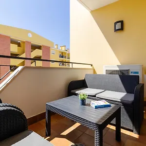  Apartment George's Quinta Palmeiras, A 2 Bedroom In Luxury Complex, Walking Distance To Town